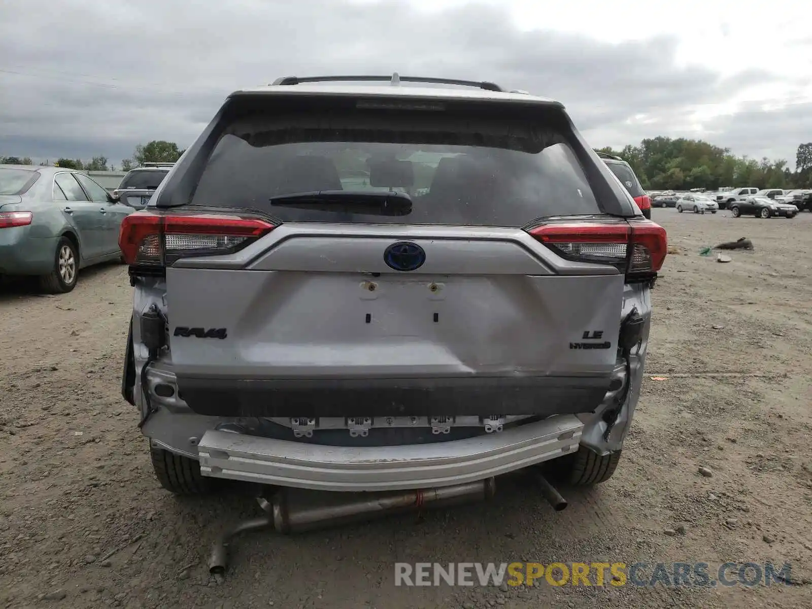 9 Photograph of a damaged car JTMM6RFV1MD019873 TOYOTA RAV4 2021