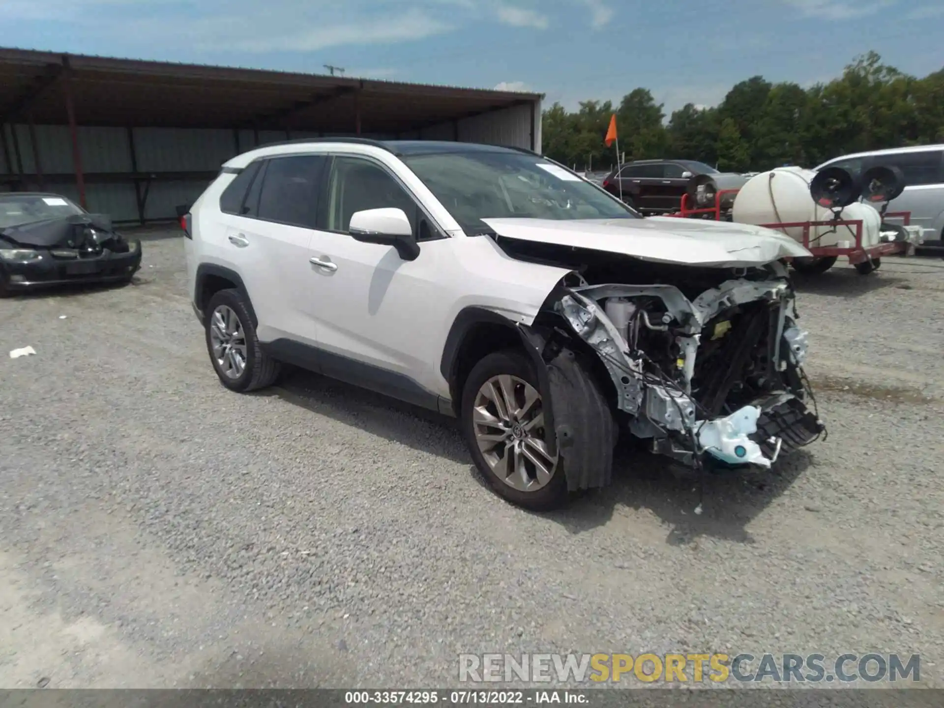 1 Photograph of a damaged car JTMN1RFV1MD070521 TOYOTA RAV4 2021