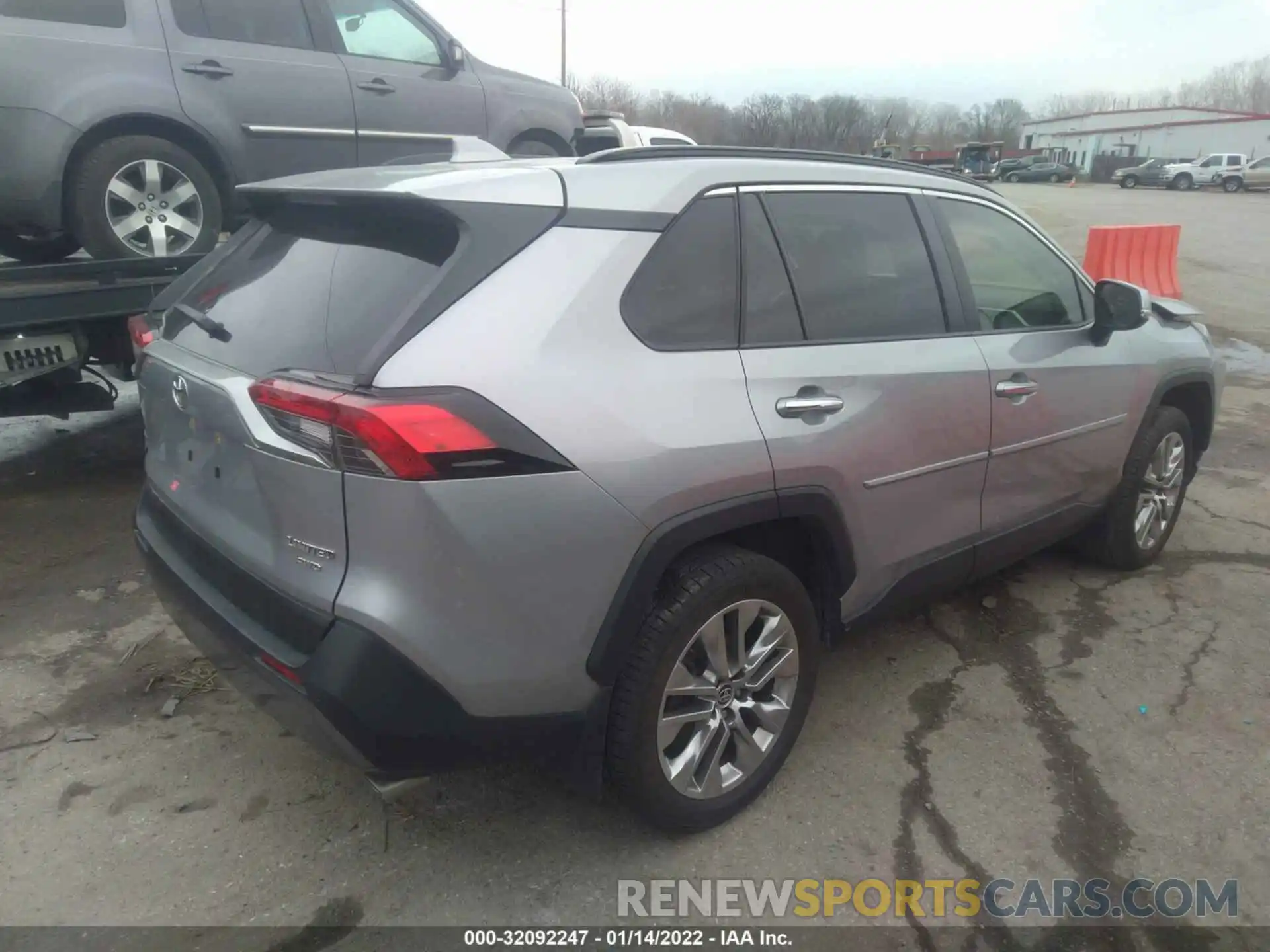 4 Photograph of a damaged car JTMN1RFV3MD072996 TOYOTA RAV4 2021