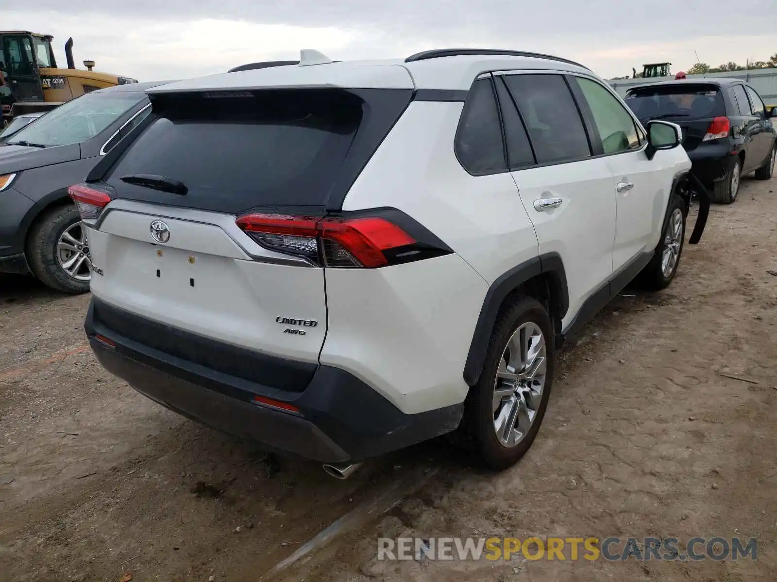 4 Photograph of a damaged car JTMN1RFV4MD070416 TOYOTA RAV4 2021