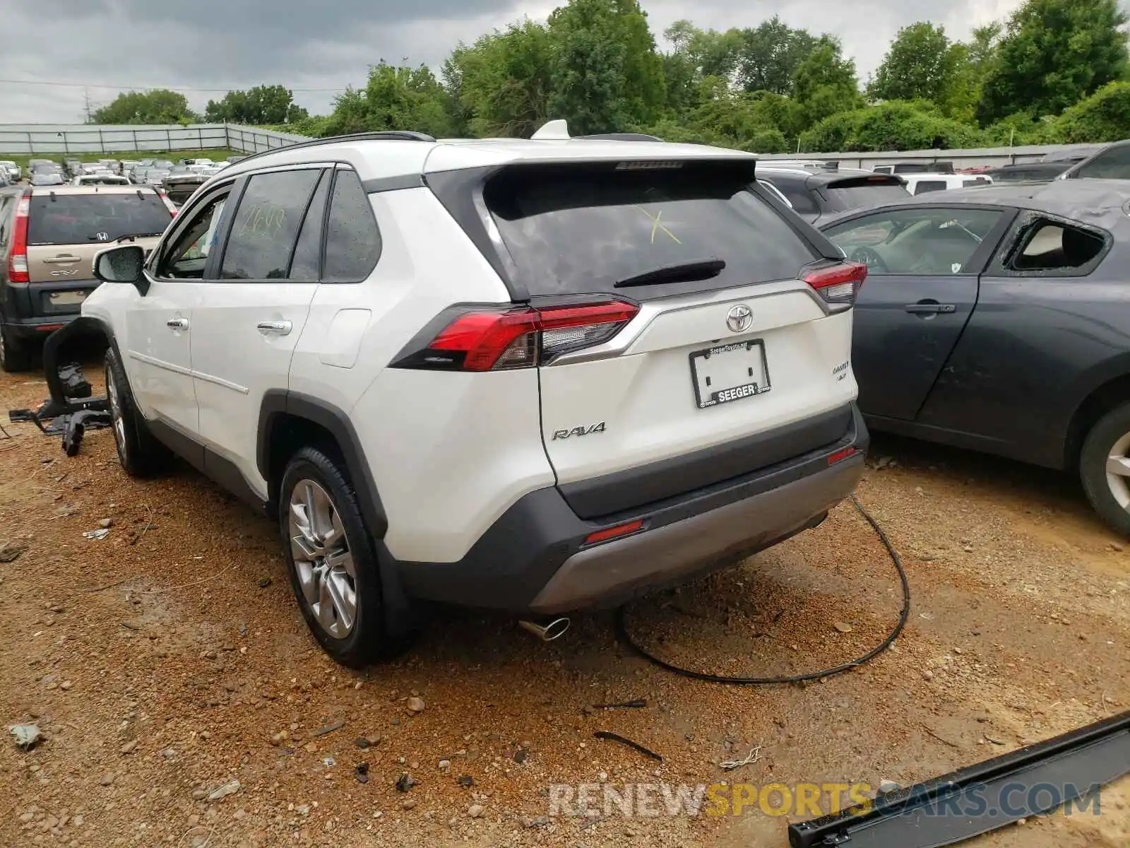 3 Photograph of a damaged car JTMN1RFV4MD532392 TOYOTA RAV4 2021