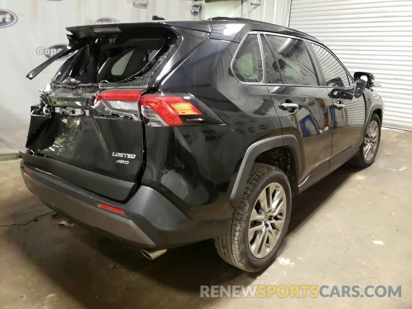 4 Photograph of a damaged car JTMN1RFV9MJ039650 TOYOTA RAV4 2021