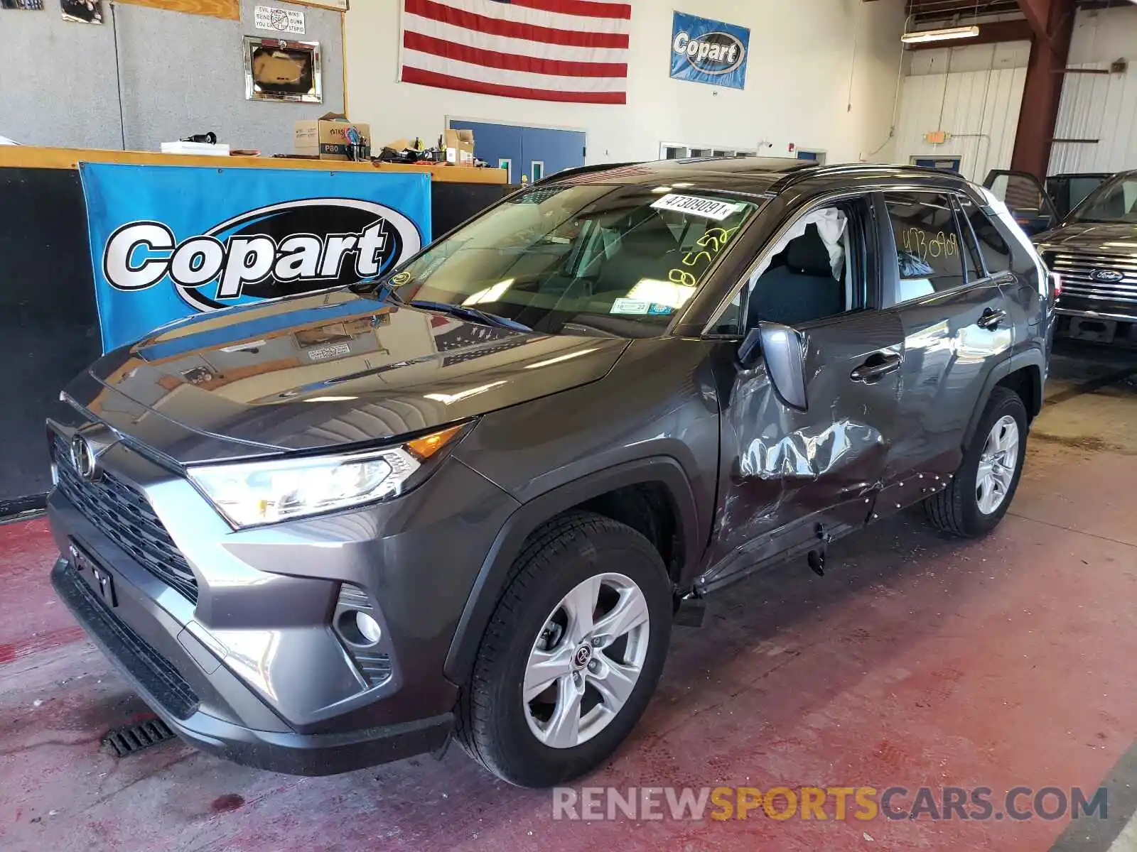 2 Photograph of a damaged car JTMP1RFV0MD071717 TOYOTA RAV4 2021