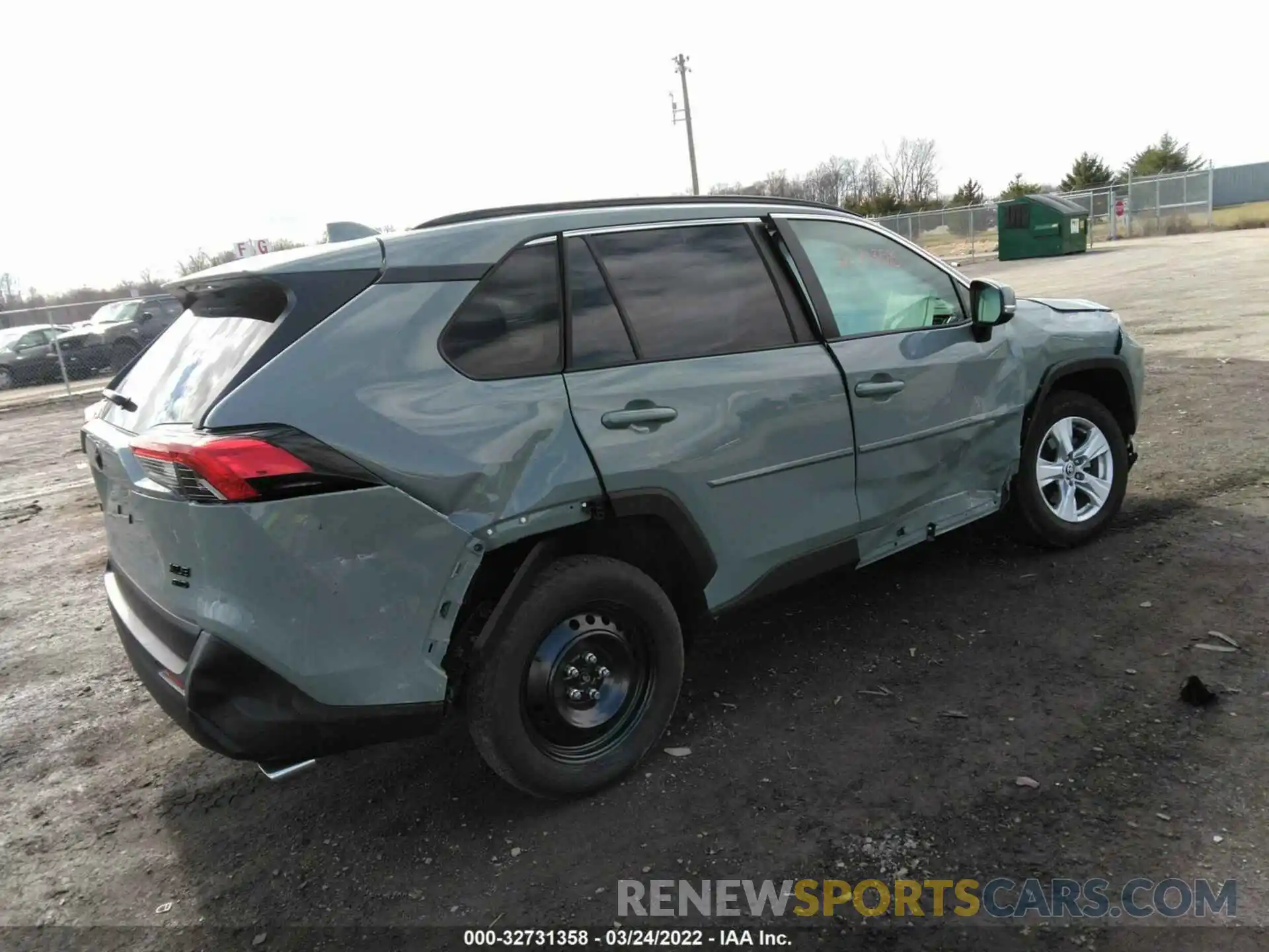 4 Photograph of a damaged car JTMP1RFV7MD069415 TOYOTA RAV4 2021