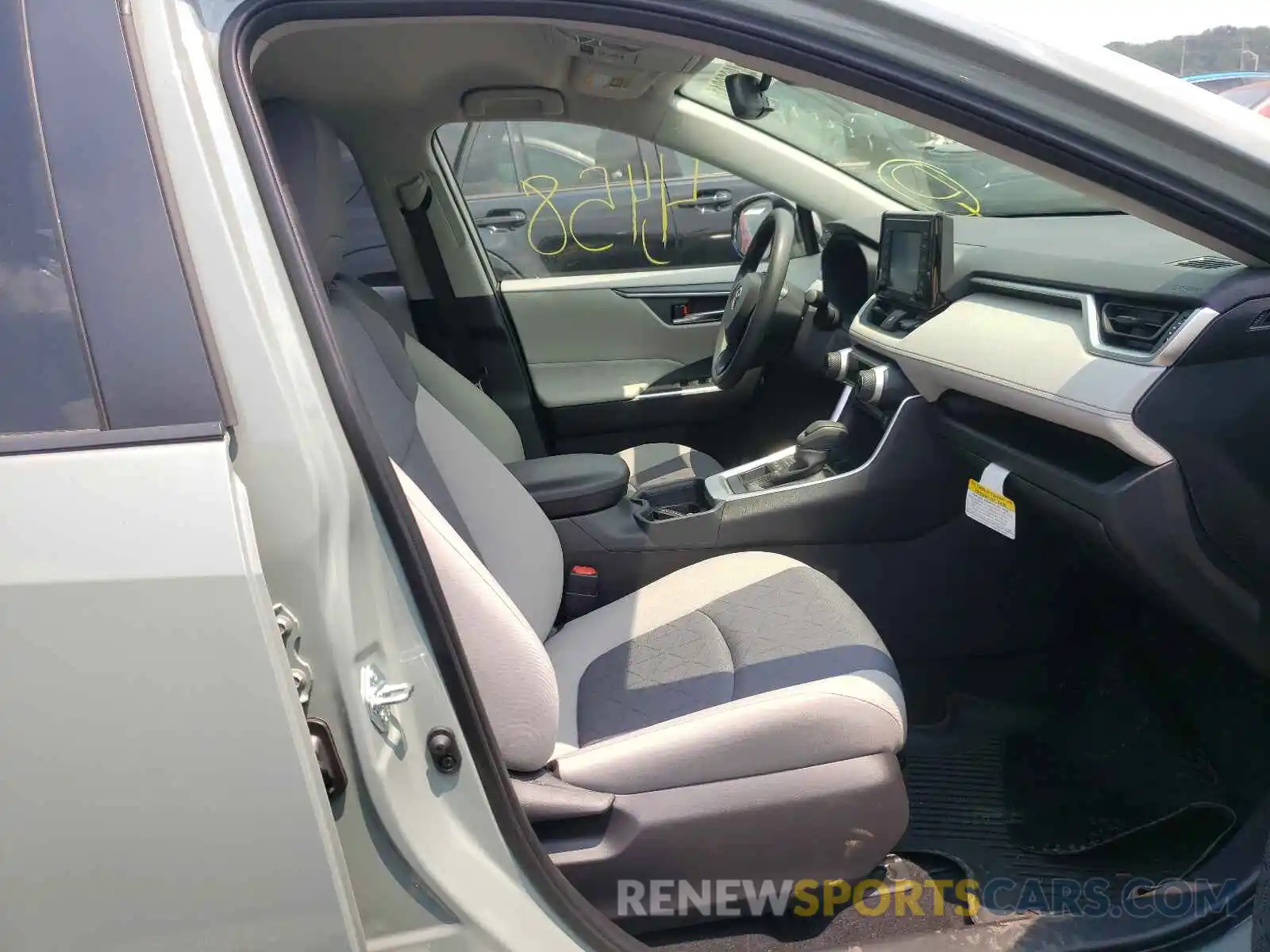 5 Photograph of a damaged car JTMP1RFV8MD078057 TOYOTA RAV4 2021