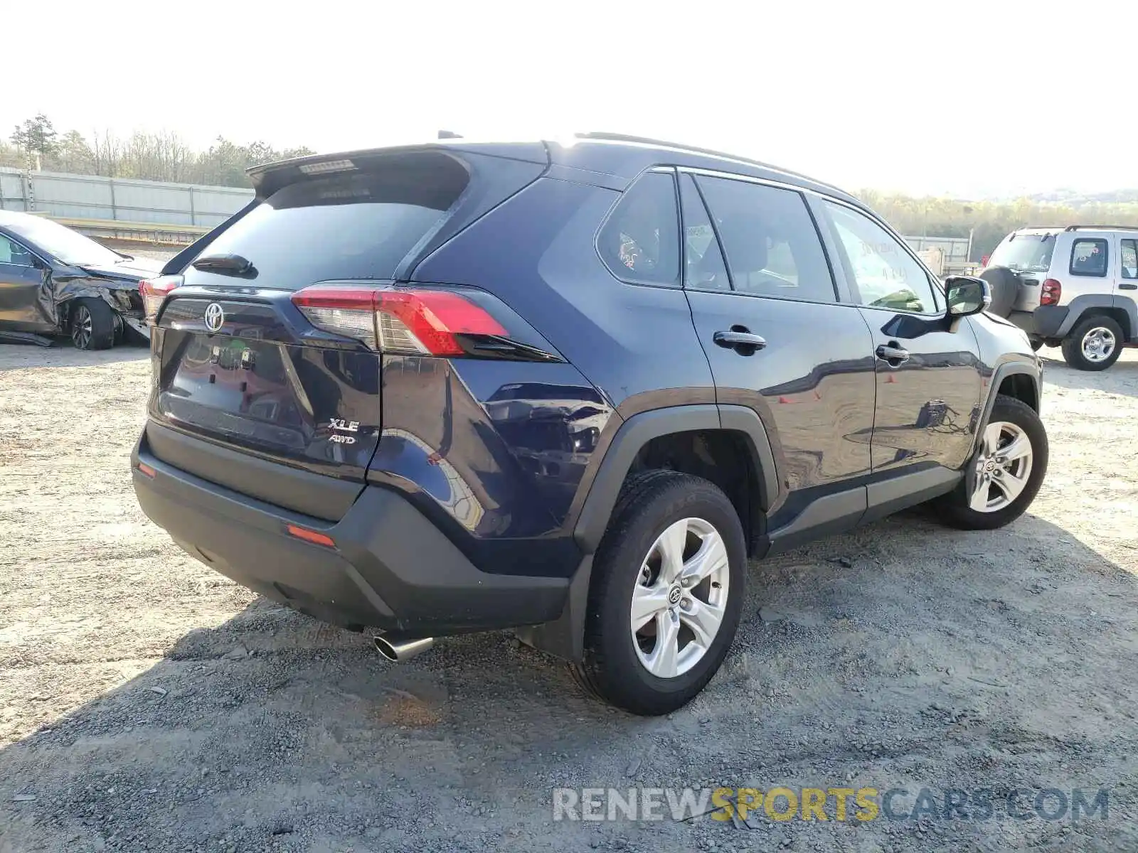 4 Photograph of a damaged car JTMP1RFV9MD069562 TOYOTA RAV4 2021