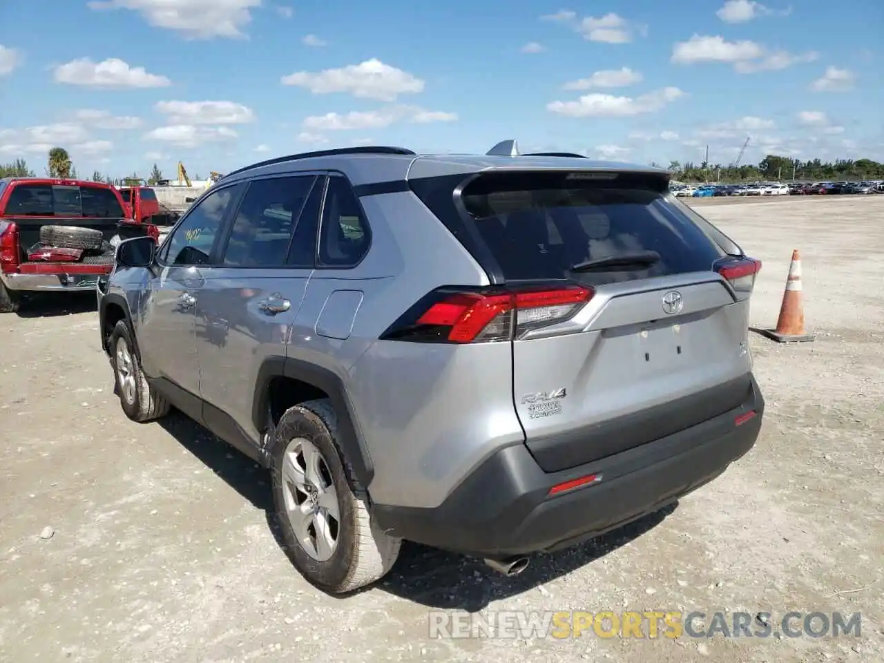 3 Photograph of a damaged car JTMP1RFVXMD079680 TOYOTA RAV4 2021