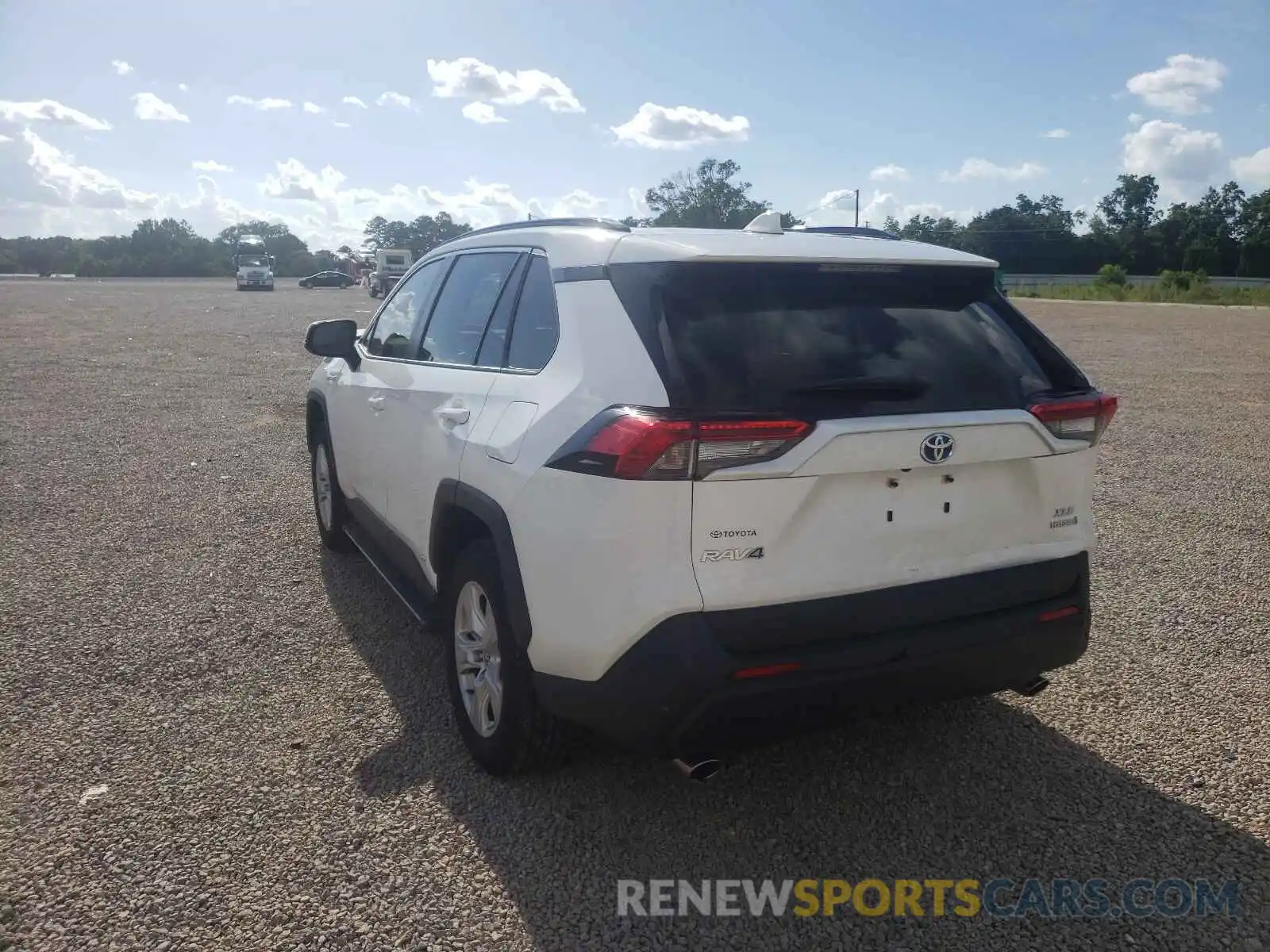 3 Photograph of a damaged car JTMR6RFV1MD012783 TOYOTA RAV4 2021