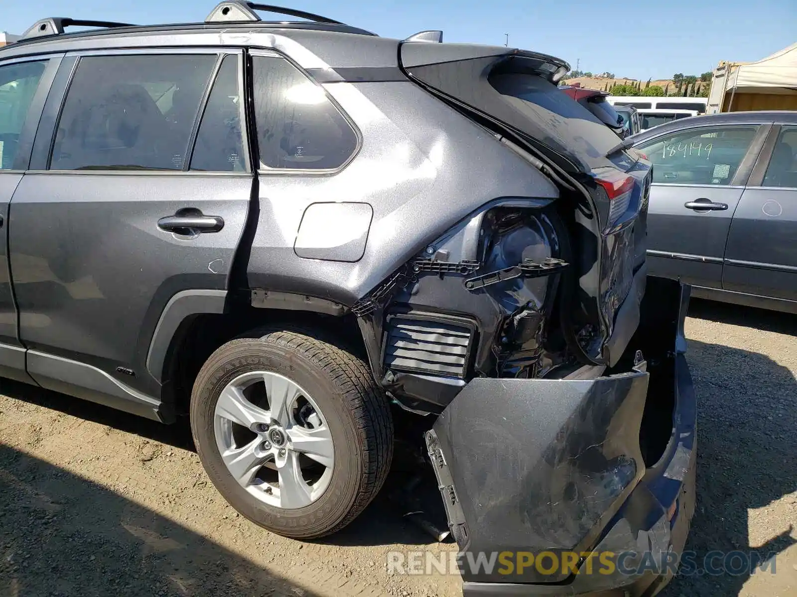 9 Photograph of a damaged car JTMR6RFV1MD015053 TOYOTA RAV4 2021