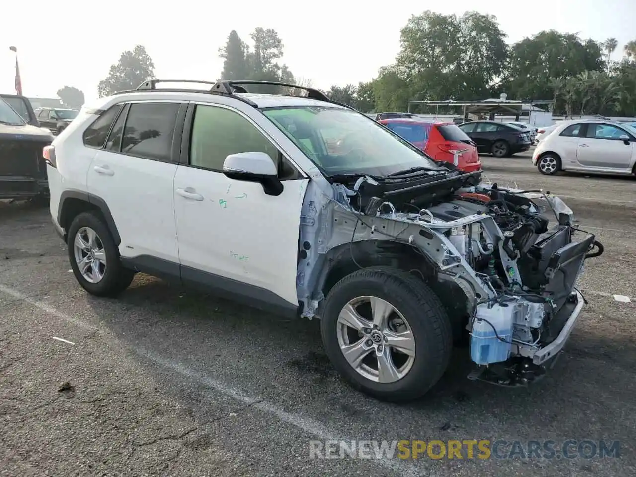 4 Photograph of a damaged car JTMR6RFV2MD012288 TOYOTA RAV4 2021