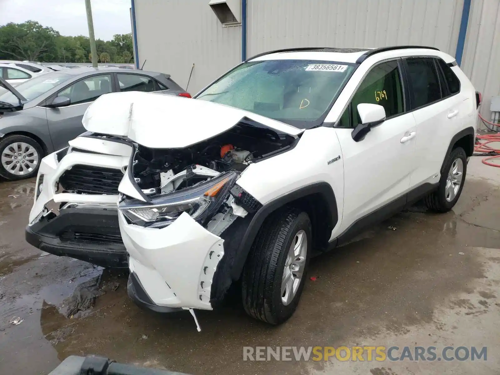 2 Photograph of a damaged car JTMR6RFV2MD012405 TOYOTA RAV4 2021