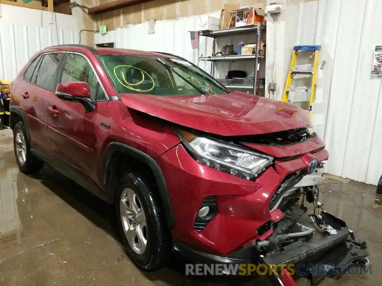 1 Photograph of a damaged car JTMR6RFV2MD014770 TOYOTA RAV4 2021