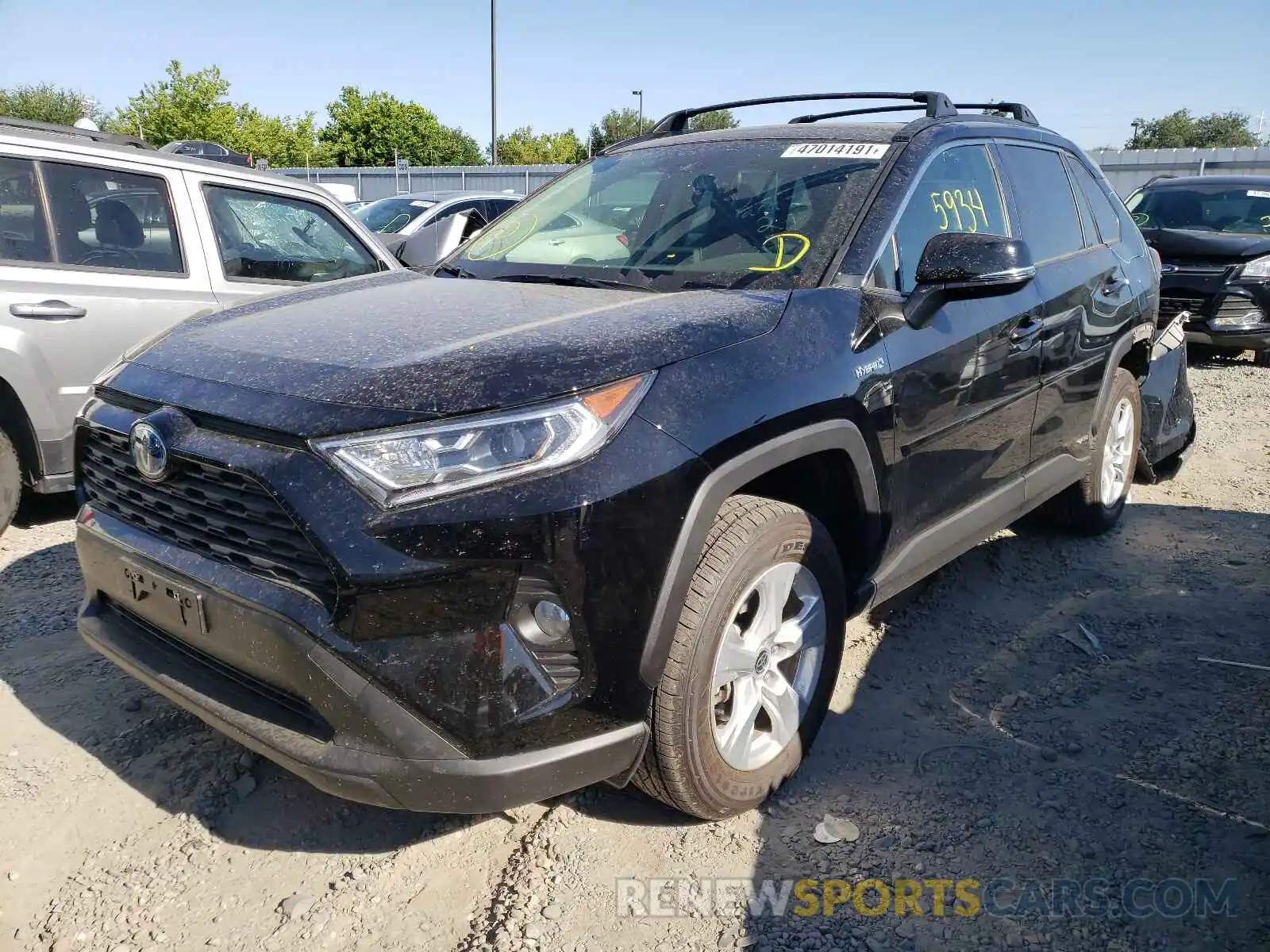 2 Photograph of a damaged car JTMR6RFV6MD015890 TOYOTA RAV4 2021