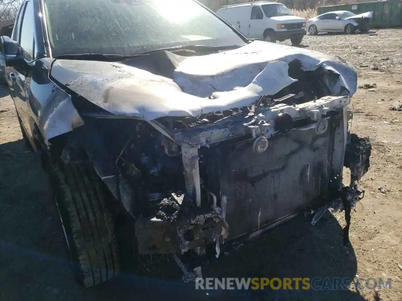 9 Photograph of a damaged car JTMR6RFV7MD020631 TOYOTA RAV4 2021