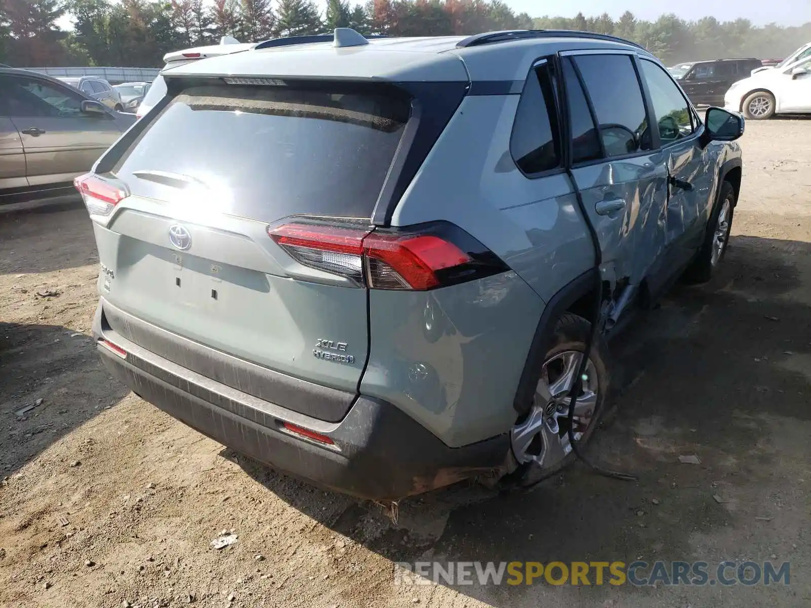 4 Photograph of a damaged car JTMR6RFV8MD016197 TOYOTA RAV4 2021