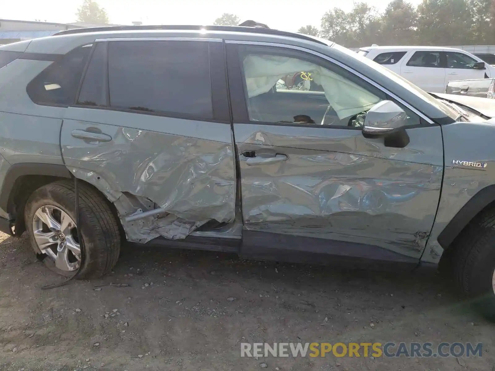 9 Photograph of a damaged car JTMR6RFV8MD016197 TOYOTA RAV4 2021