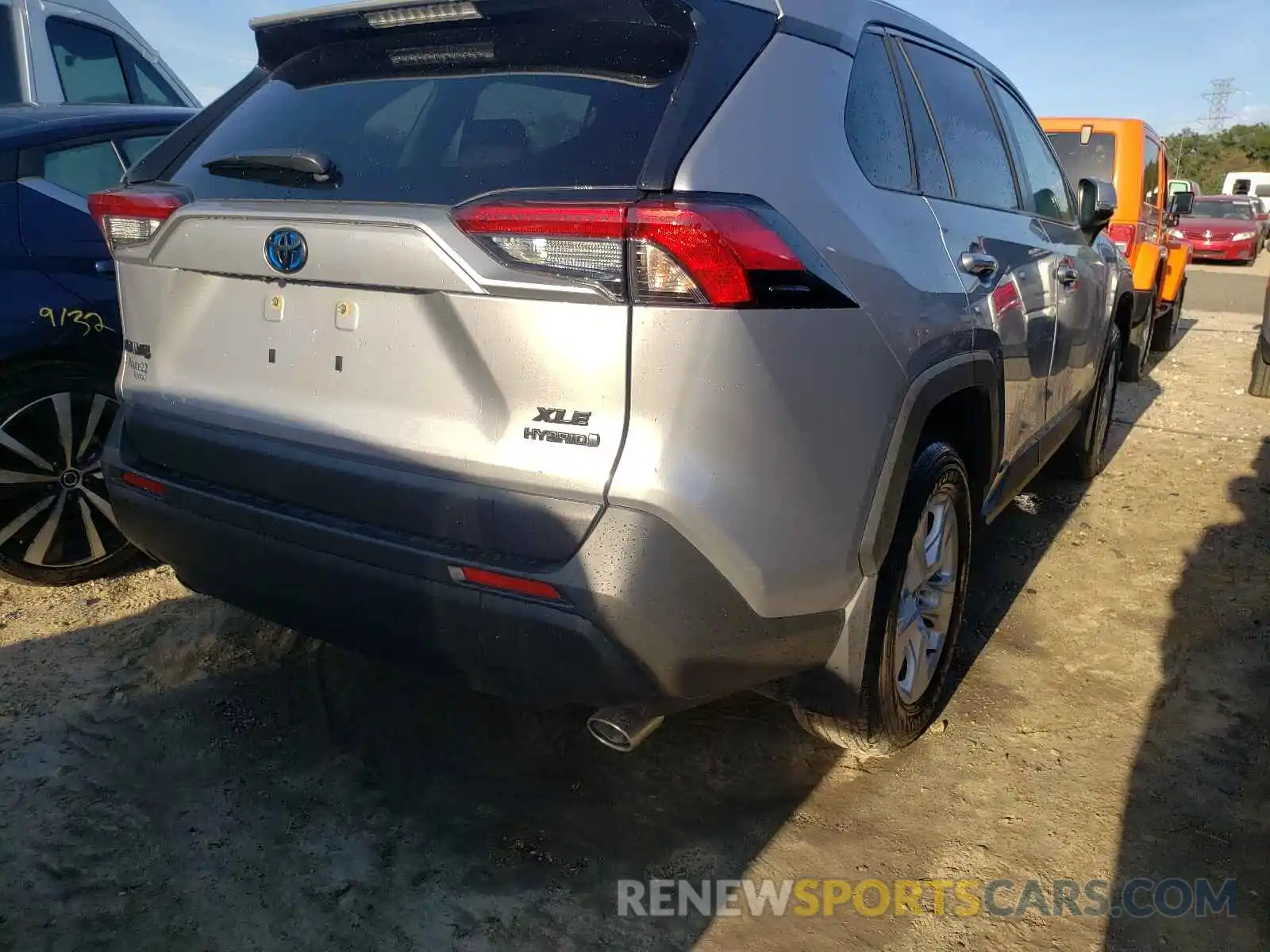 4 Photograph of a damaged car JTMRWRFV0MD112843 TOYOTA RAV4 2021