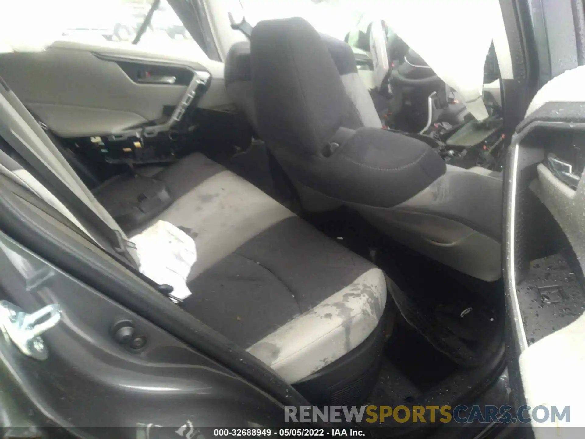 8 Photograph of a damaged car JTMRWRFV1MD122717 TOYOTA RAV4 2021