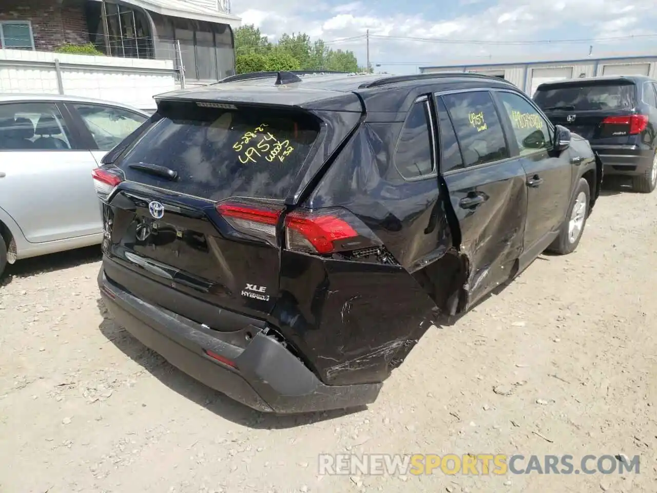 4 Photograph of a damaged car JTMRWRFV2MD120068 TOYOTA RAV4 2021