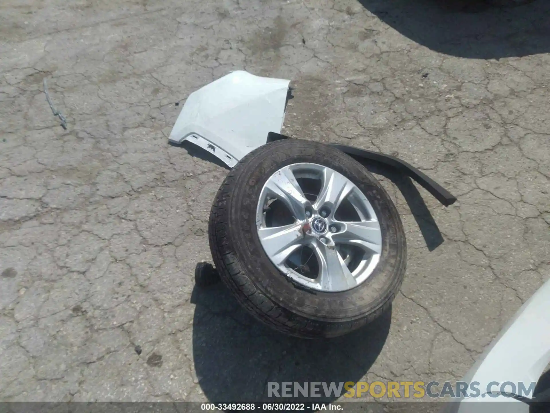 12 Photograph of a damaged car JTMRWRFV5MD126222 TOYOTA RAV4 2021