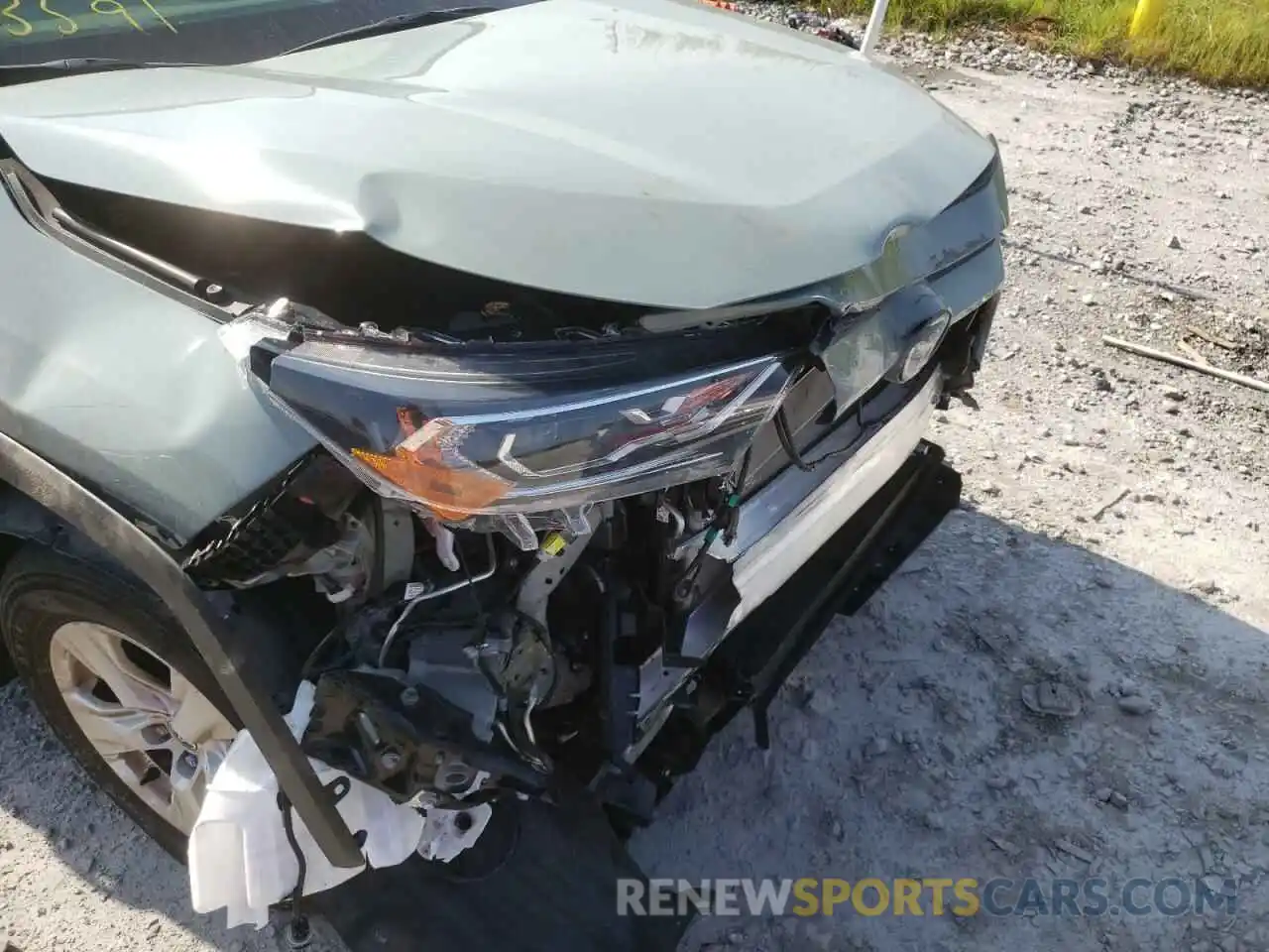 9 Photograph of a damaged car JTMRWRFV5MD133591 TOYOTA RAV4 2021