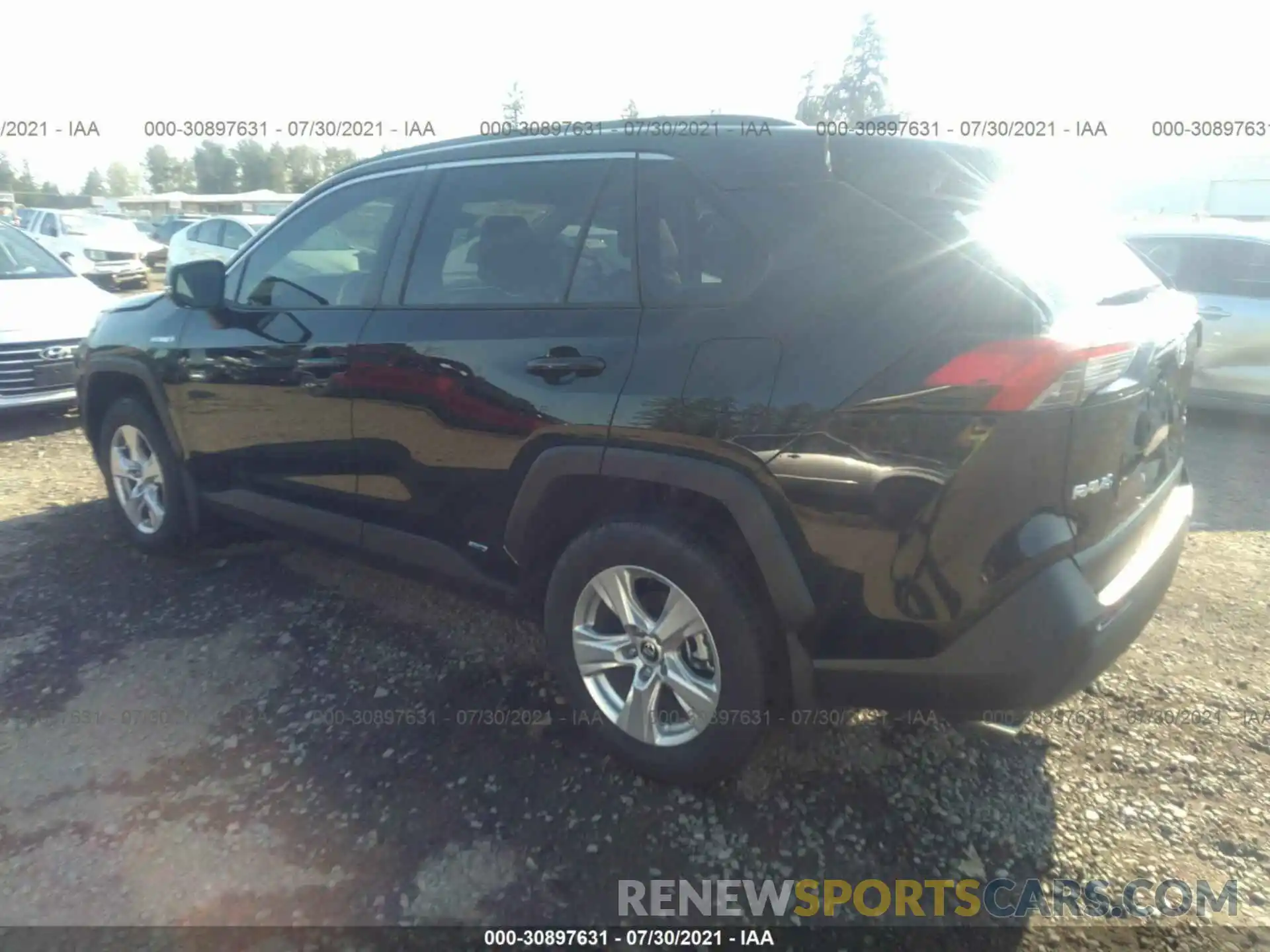 3 Фотография поврежденного автомобиля JTMRWRFV6MD106223 TOYOTA RAV4 2021