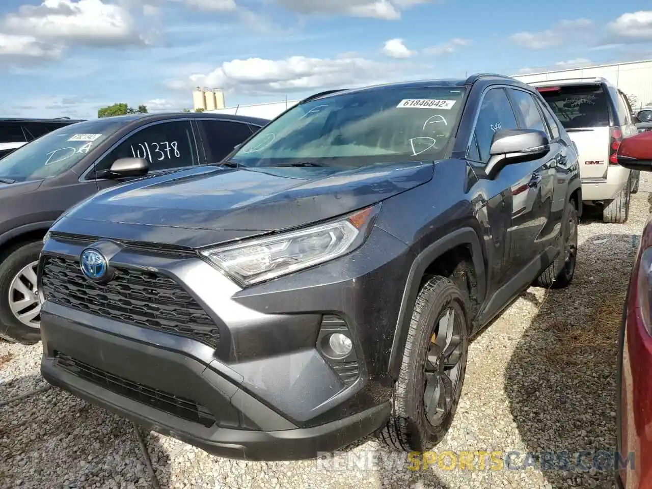 2 Фотография поврежденного автомобиля JTMRWRFV6MD135978 TOYOTA RAV4 2021