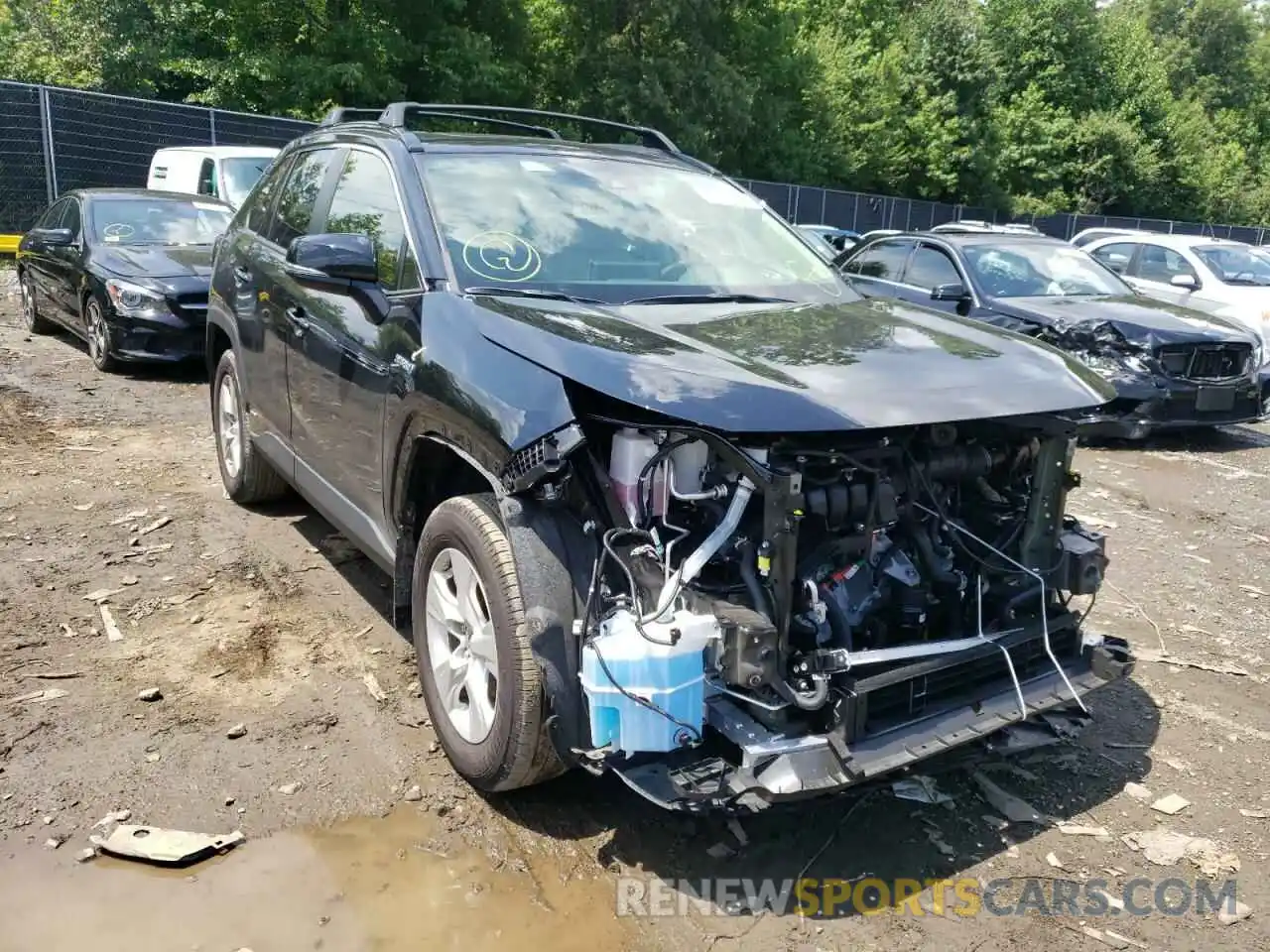 1 Photograph of a damaged car JTMRWRFV8MD113674 TOYOTA RAV4 2021