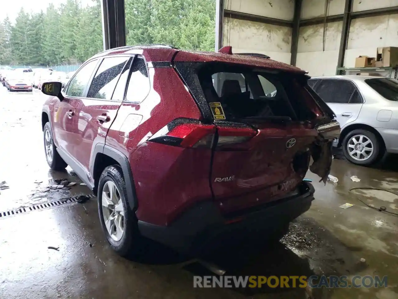 3 Photograph of a damaged car JTMRWRFV8MD117918 TOYOTA RAV4 2021