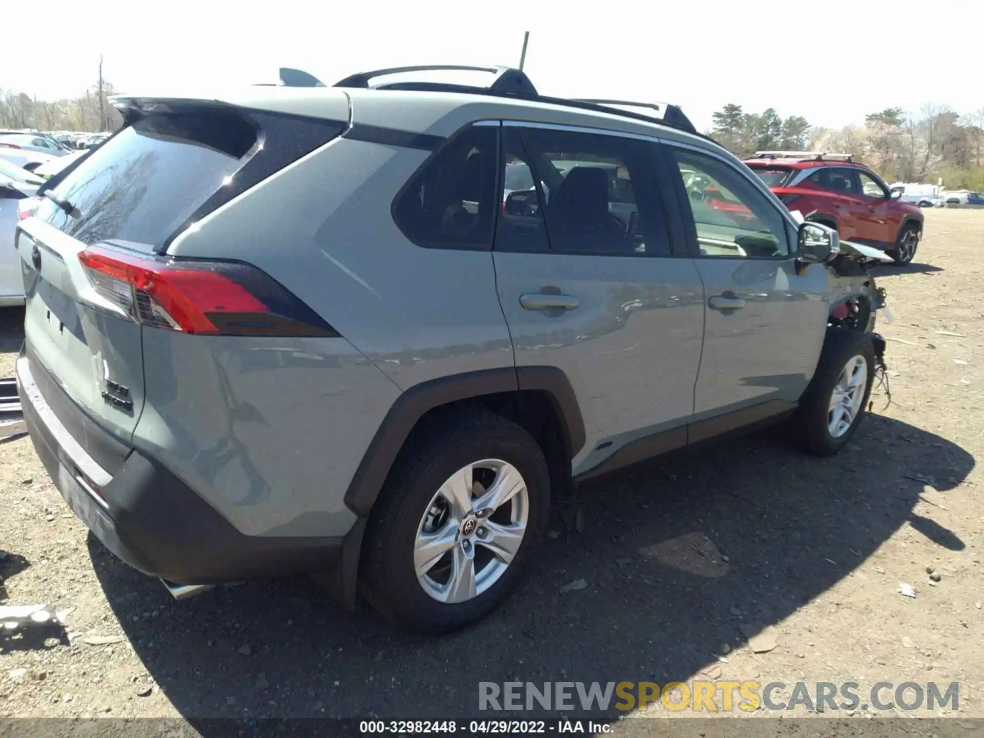 4 Photograph of a damaged car JTMRWRFV9MD130841 TOYOTA RAV4 2021