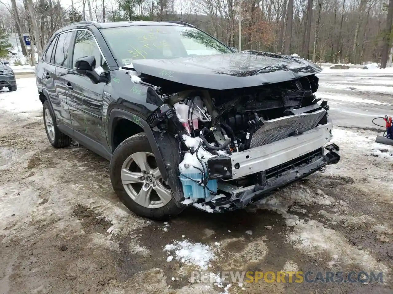 1 Photograph of a damaged car JTMRWRFVXMD121257 TOYOTA RAV4 2021