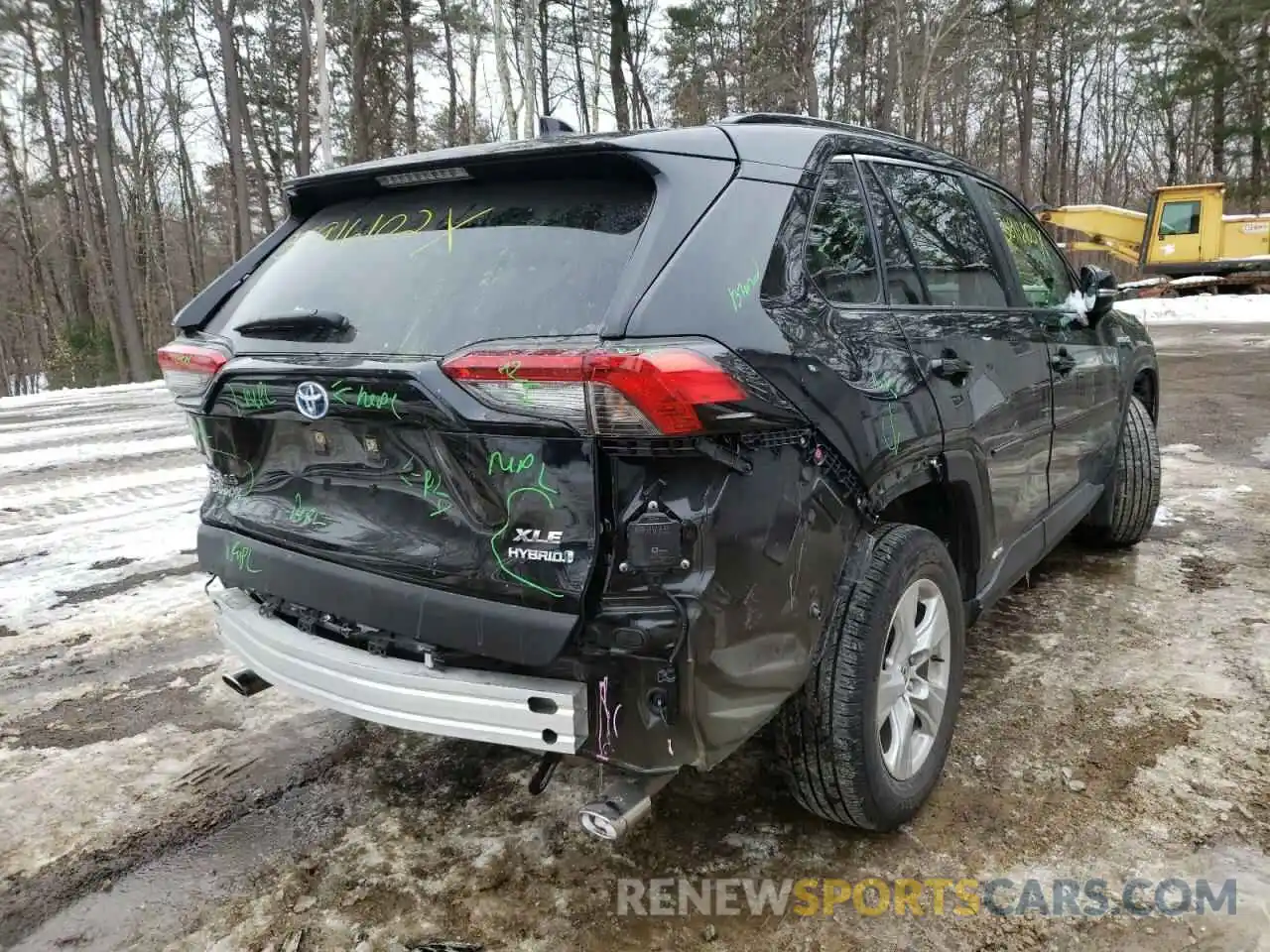 4 Photograph of a damaged car JTMRWRFVXMD121257 TOYOTA RAV4 2021