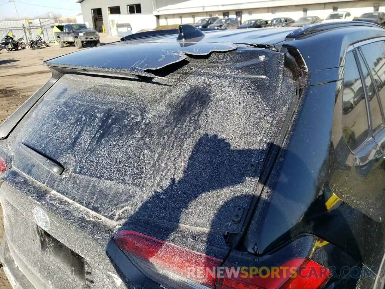 9 Photograph of a damaged car JTMRWRFVXMD125874 TOYOTA RAV4 2021