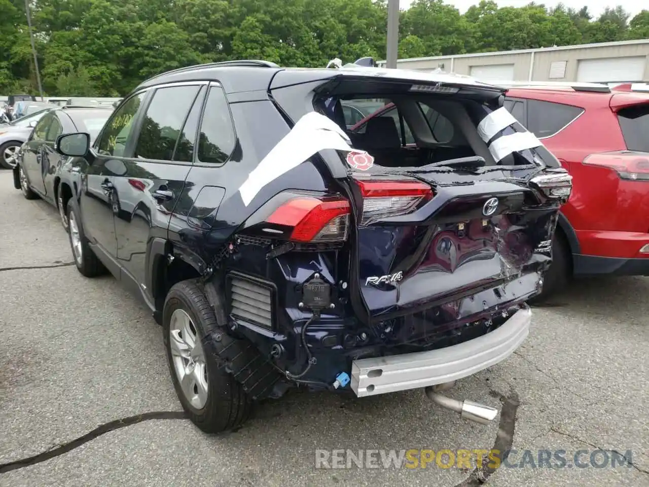 3 Photograph of a damaged car JTMRWRFVXMD127947 TOYOTA RAV4 2021