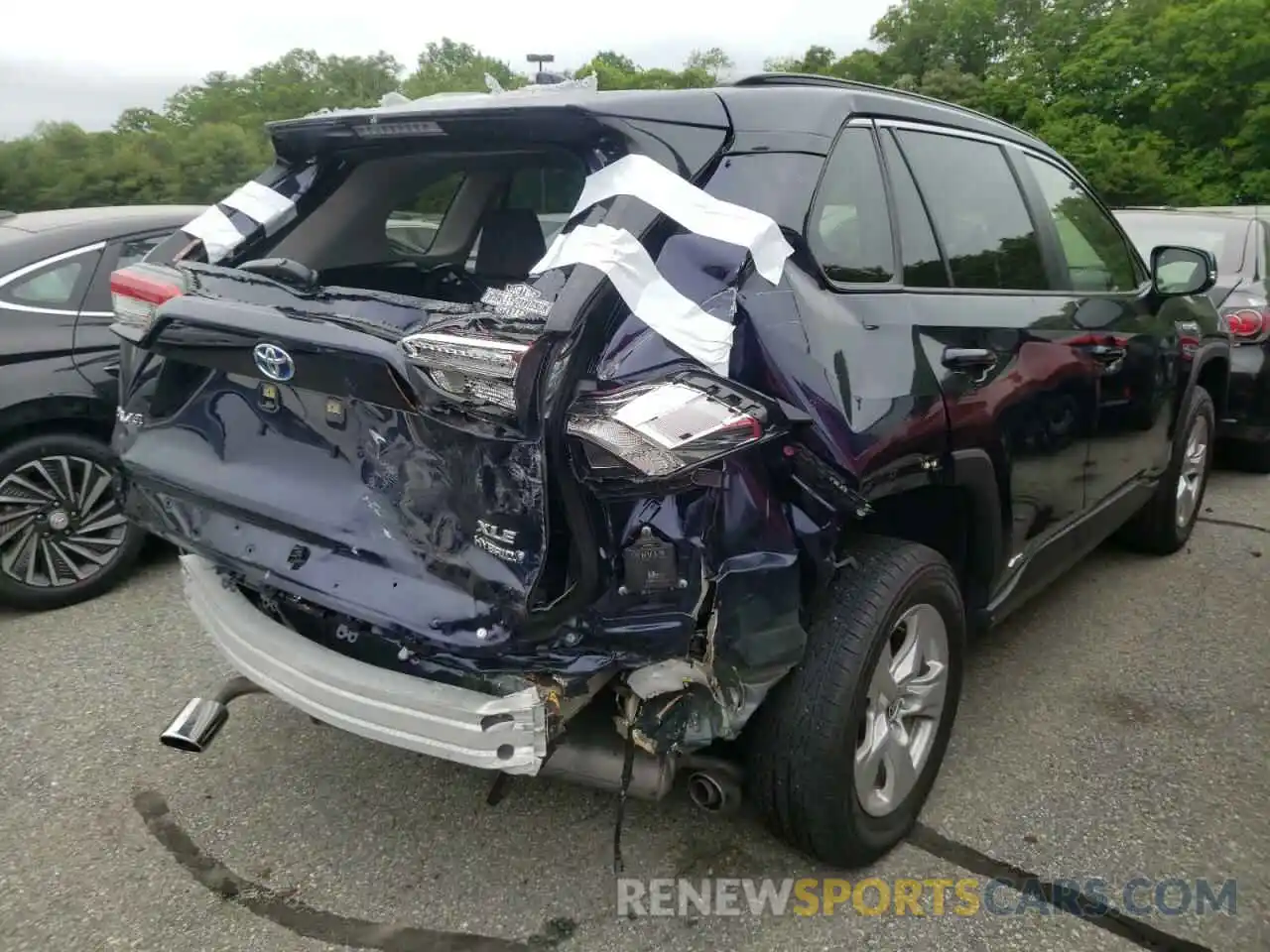 4 Photograph of a damaged car JTMRWRFVXMD127947 TOYOTA RAV4 2021