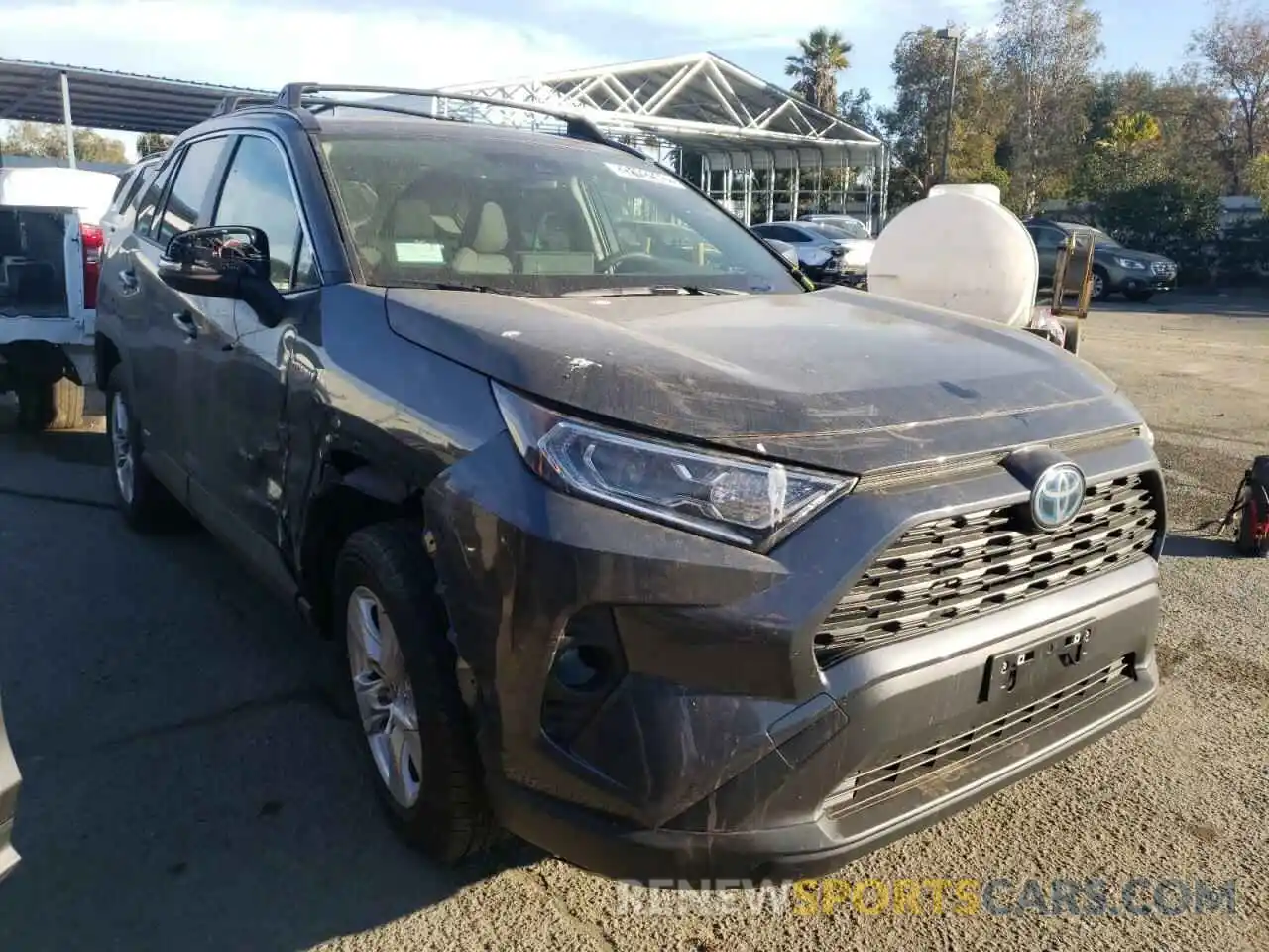 1 Photograph of a damaged car JTMRWRFVXMD129875 TOYOTA RAV4 2021