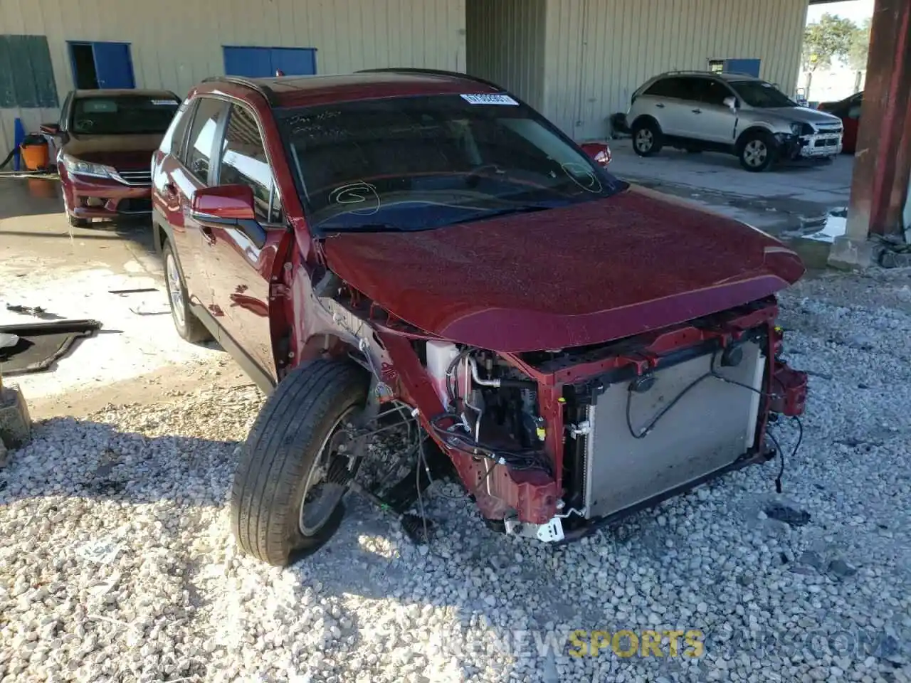 1 Photograph of a damaged car JTMW1RFV1MD072161 TOYOTA RAV4 2021