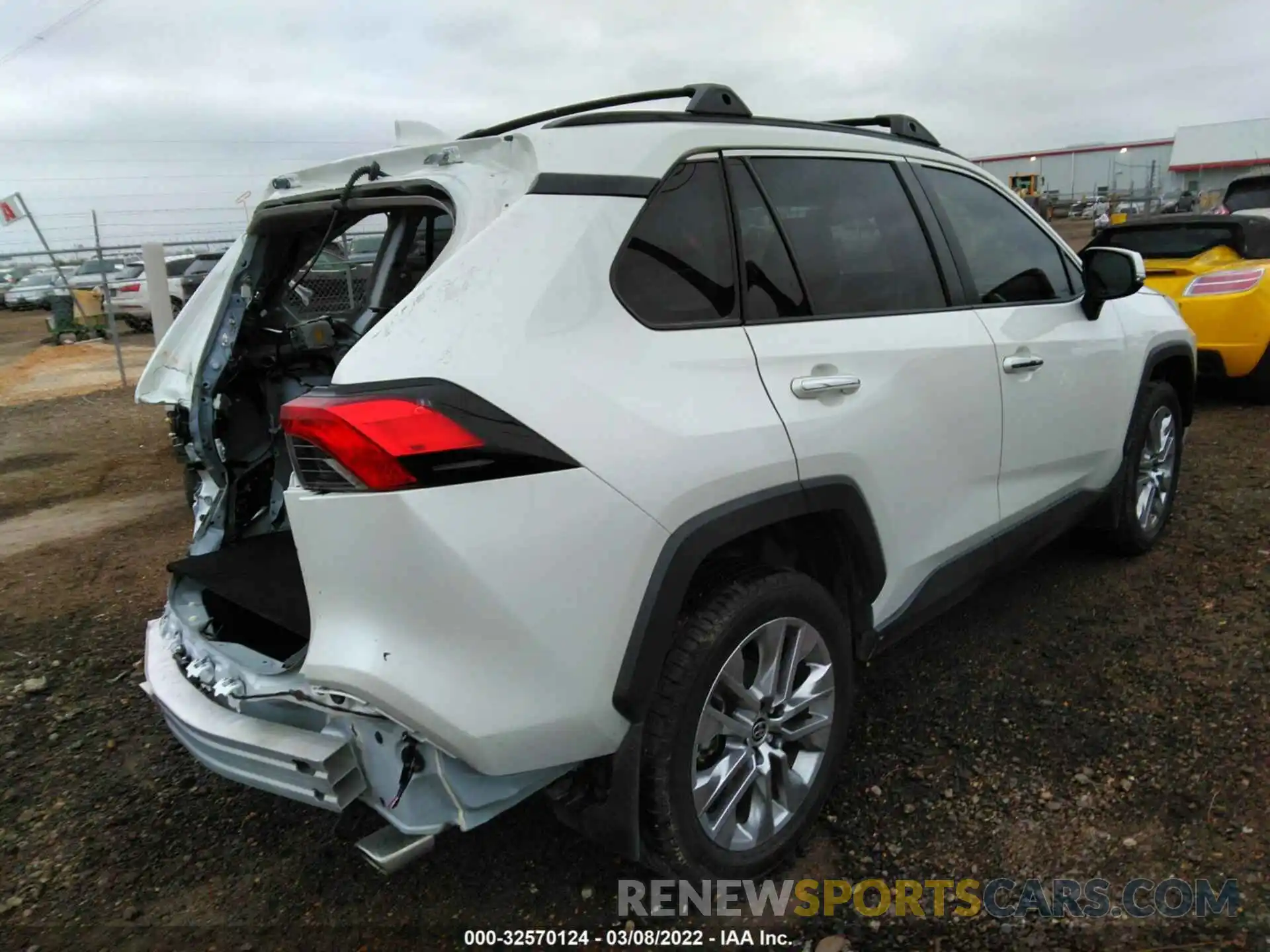 4 Photograph of a damaged car JTMY1RFV5MD074309 TOYOTA RAV4 2021