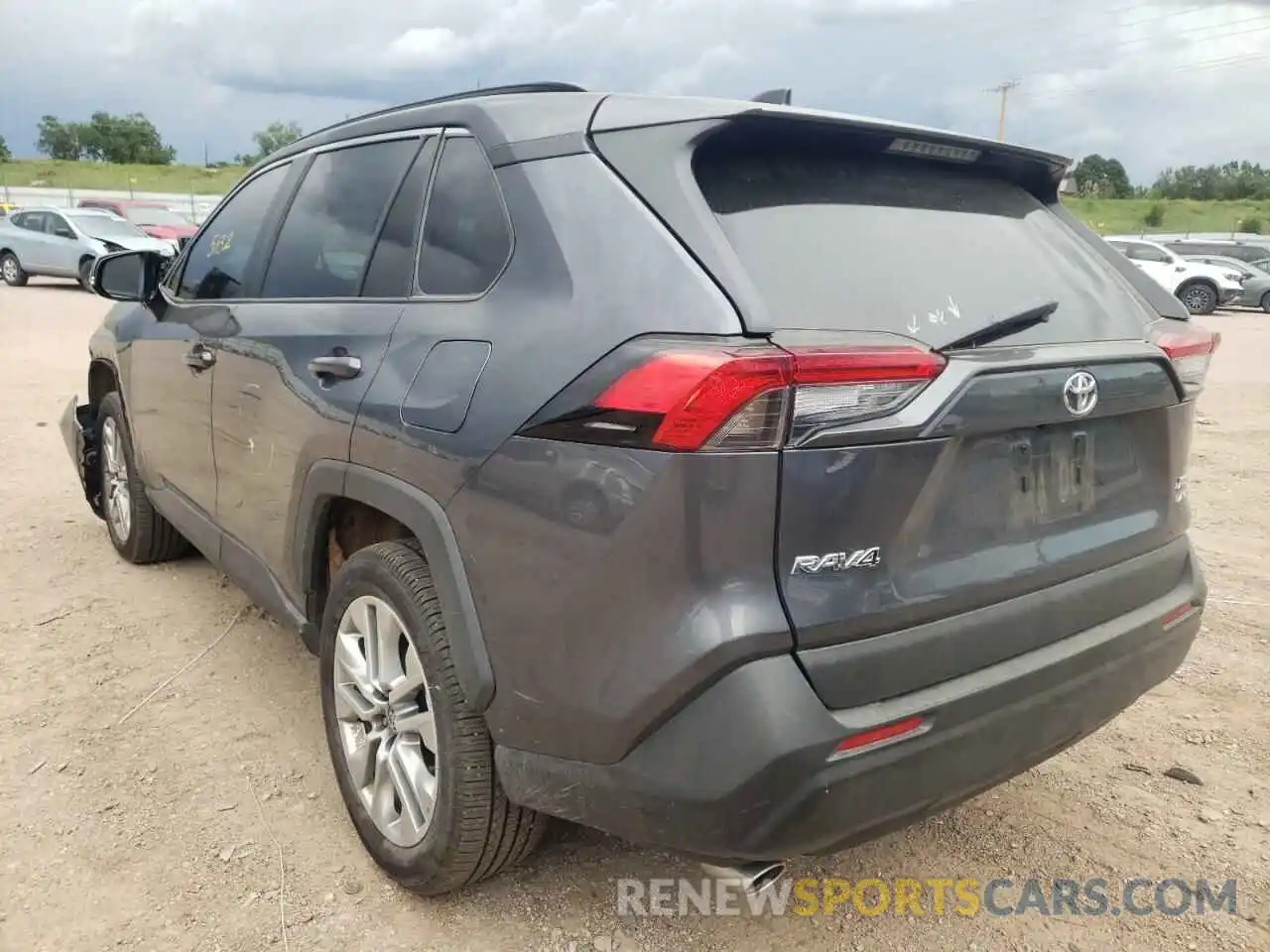 3 Photograph of a damaged car 2T3A1RFV3NC267954 TOYOTA RAV4 2022