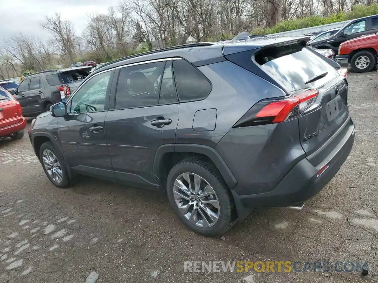 2 Photograph of a damaged car 2T3A1RFV4NC316319 TOYOTA RAV4 2022