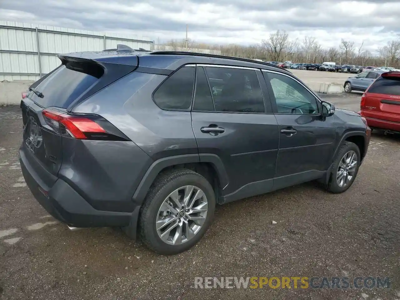 3 Photograph of a damaged car 2T3A1RFV4NC316319 TOYOTA RAV4 2022