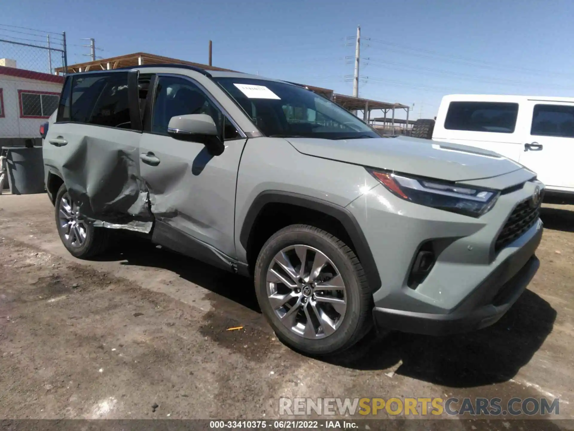 1 Photograph of a damaged car 2T3A1RFV6NW251505 TOYOTA RAV4 2022