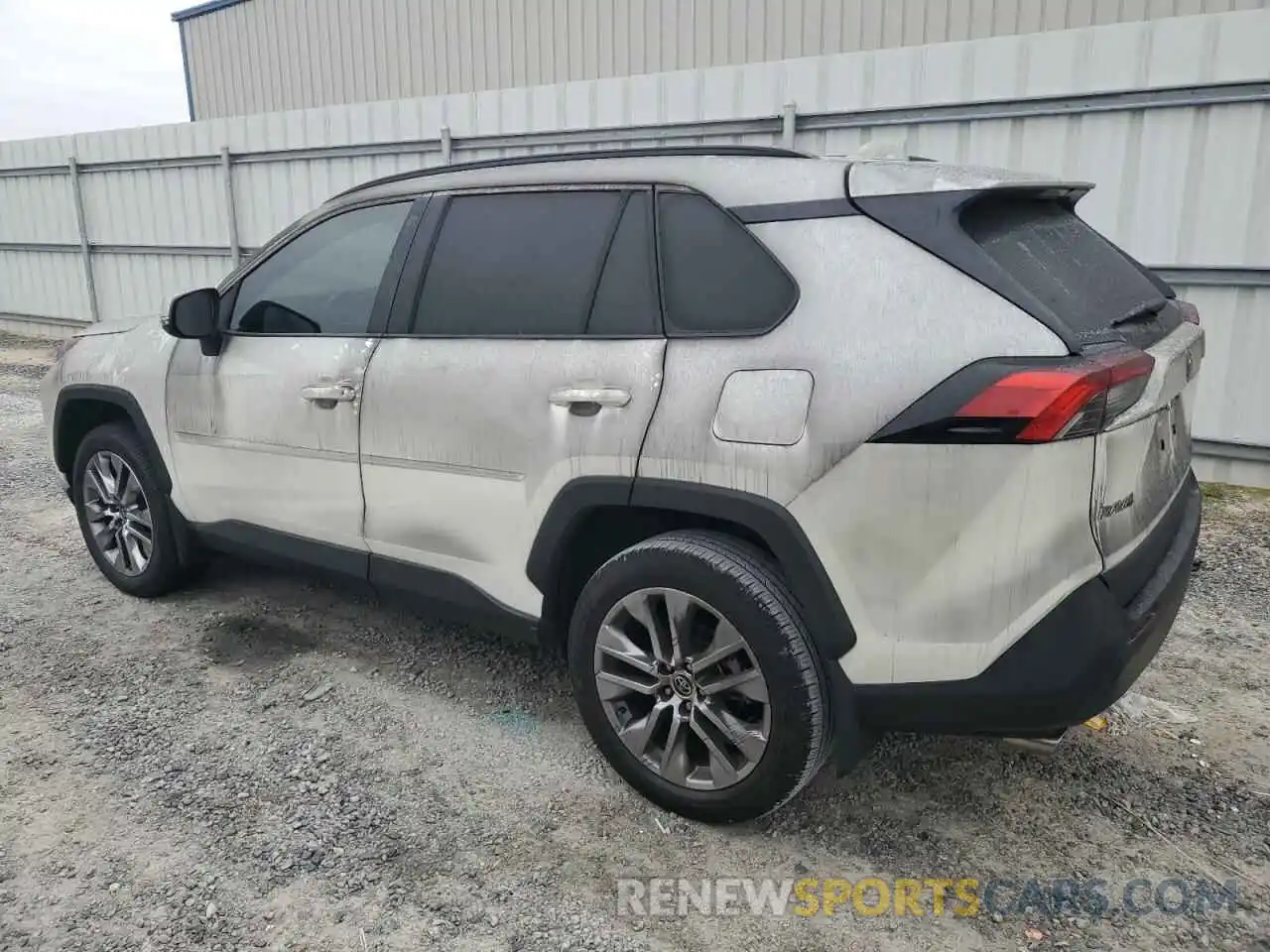 2 Photograph of a damaged car 2T3A1RFV6NW266702 TOYOTA RAV4 2022