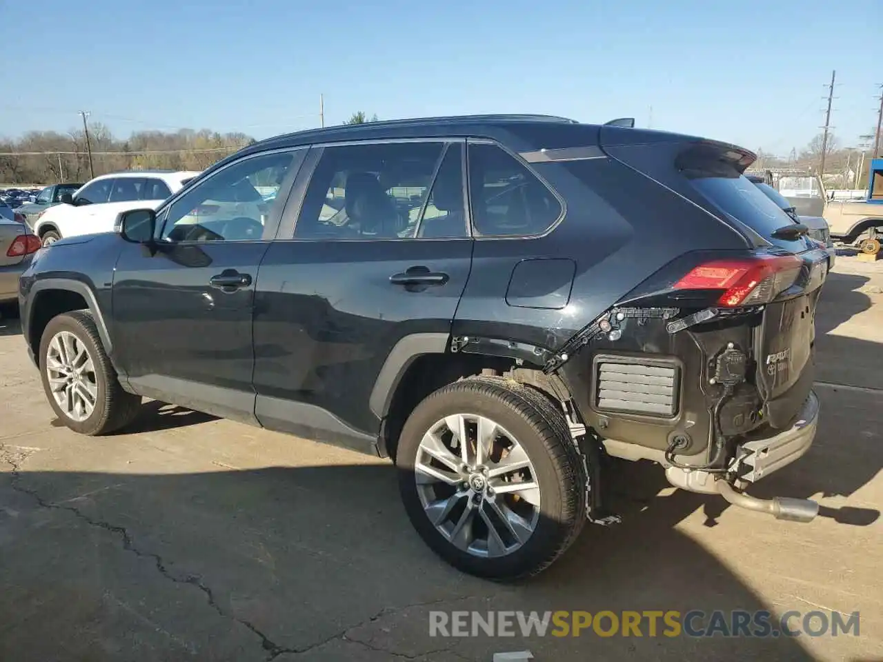 2 Photograph of a damaged car 2T3A1RFV9NW282537 TOYOTA RAV4 2022