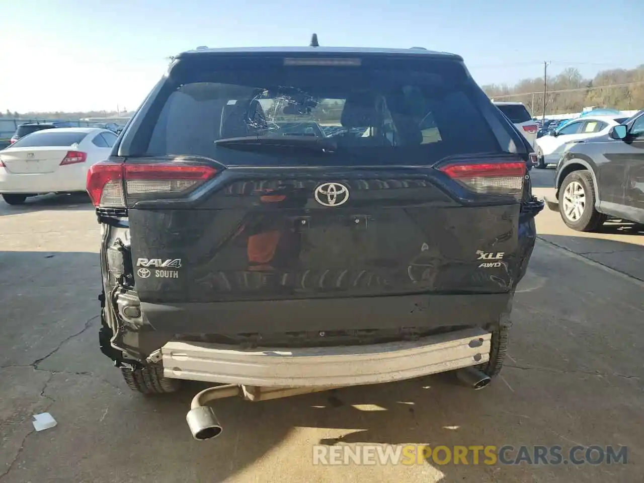 6 Photograph of a damaged car 2T3A1RFV9NW282537 TOYOTA RAV4 2022