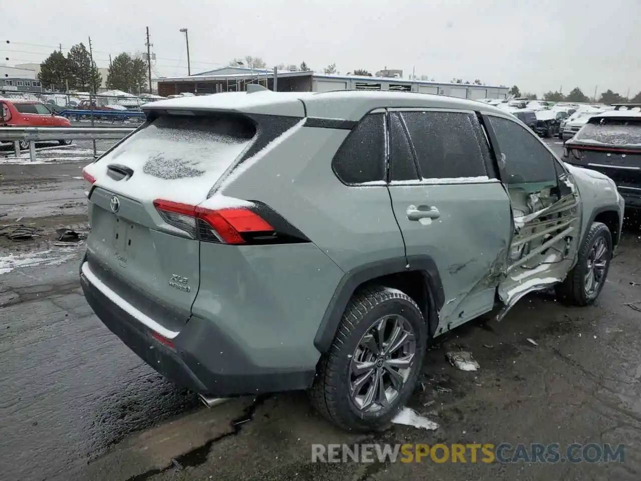 3 Photograph of a damaged car 2T3B6RFV4NW033617 TOYOTA RAV4 2022