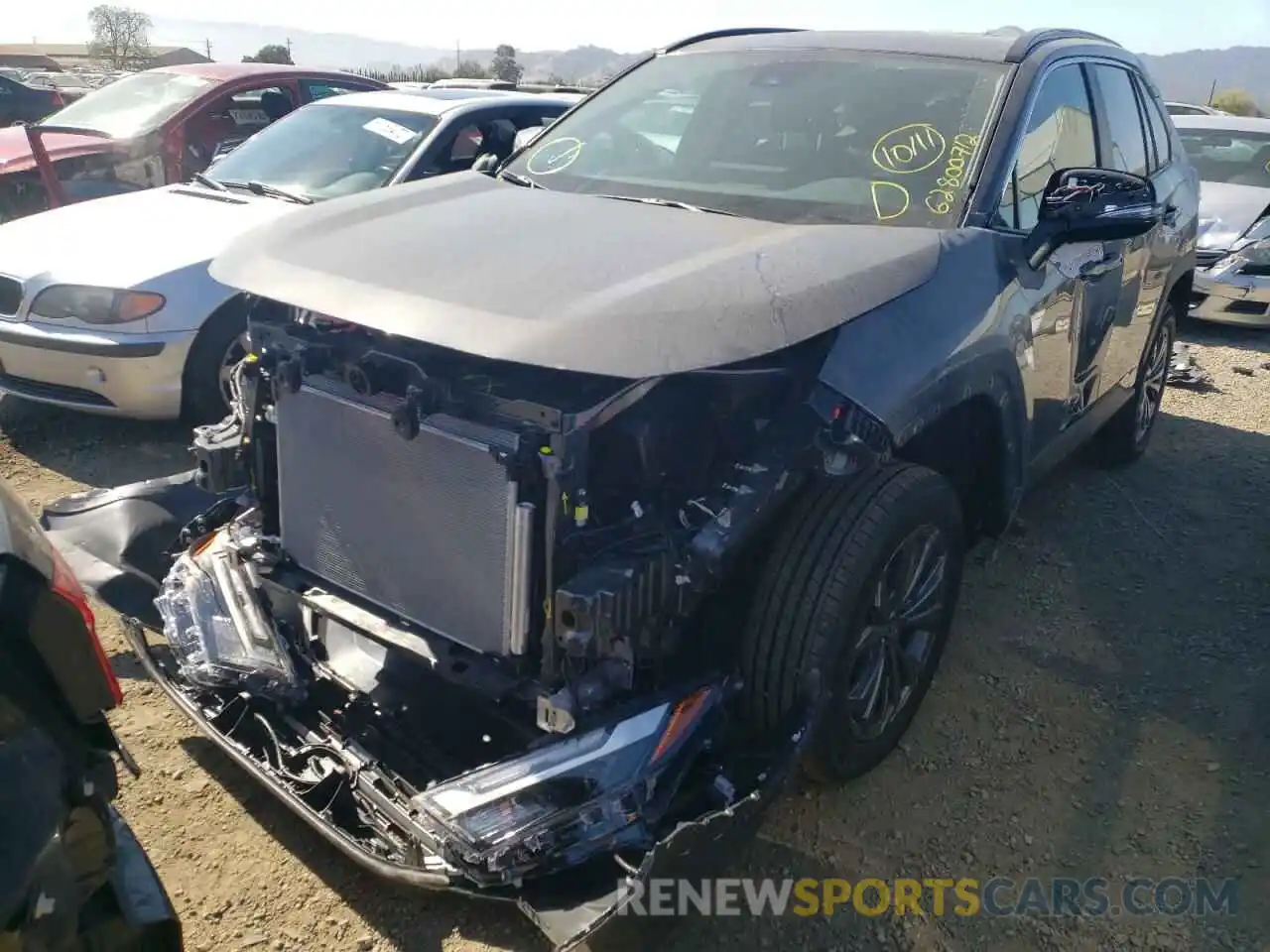 2 Photograph of a damaged car 2T3B6RFV4NW037179 TOYOTA RAV4 2022