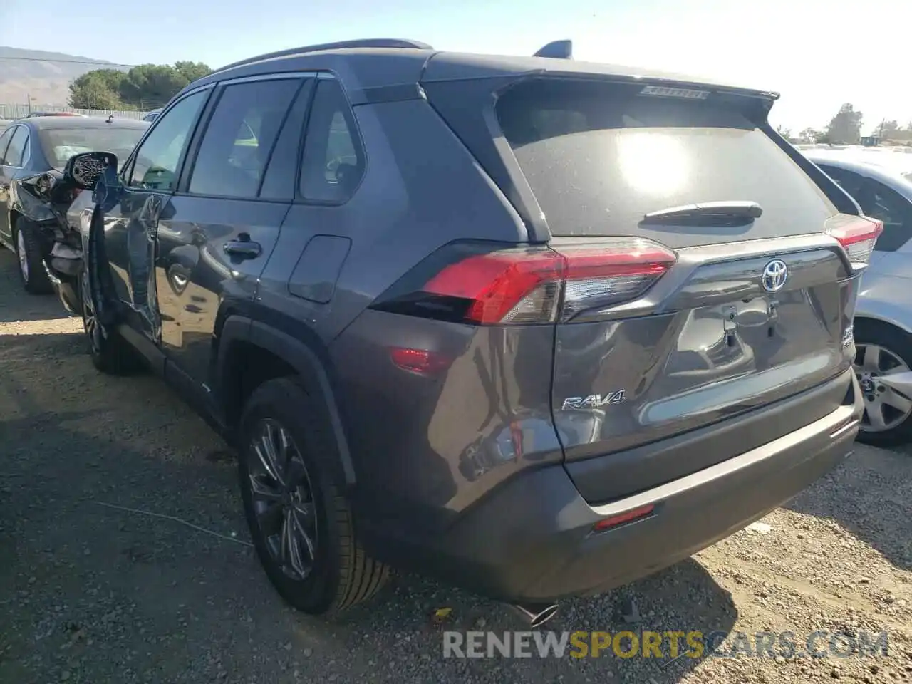 3 Photograph of a damaged car 2T3B6RFV4NW037179 TOYOTA RAV4 2022