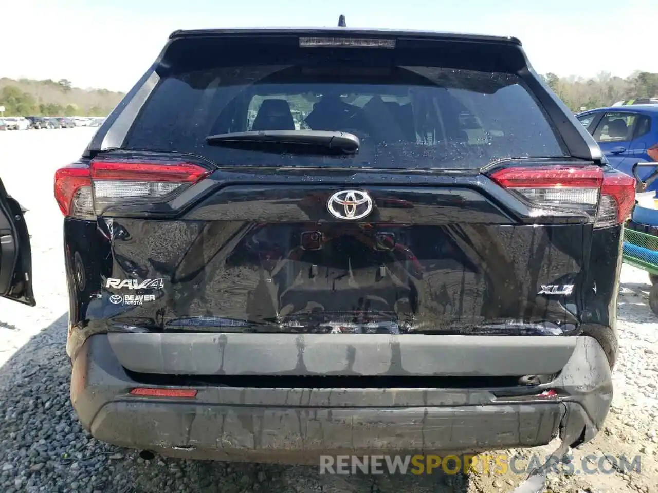 6 Photograph of a damaged car 2T3C1RFV3NW214307 TOYOTA RAV4 2022