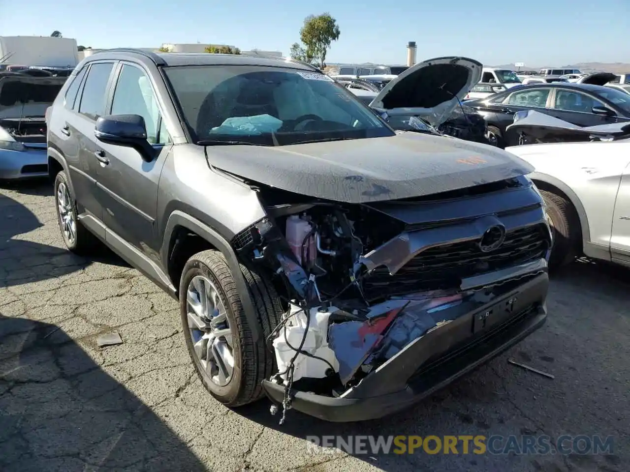 1 Photograph of a damaged car 2T3C1RFV4NC180265 TOYOTA RAV4 2022